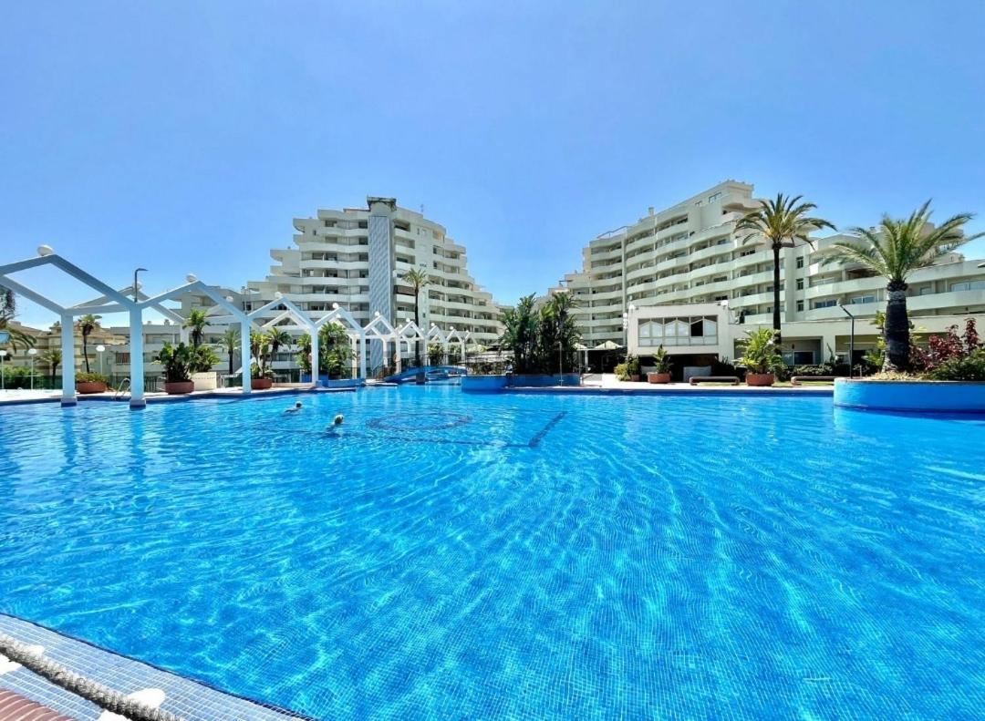 El Estudio De La Playa Benalbeach Holidays Paradise 베날마데나코스타 외부 사진