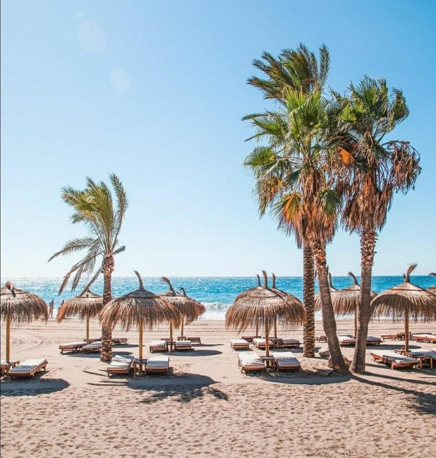 El Estudio De La Playa Benalbeach Holidays Paradise 베날마데나코스타 외부 사진