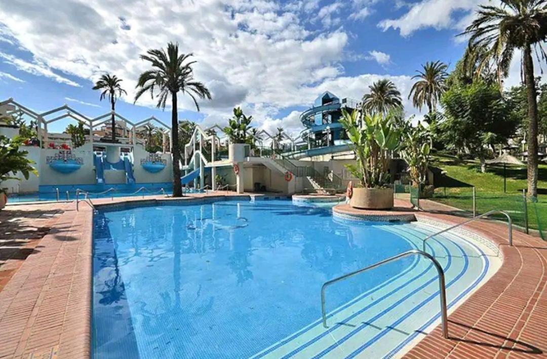 El Estudio De La Playa Benalbeach Holidays Paradise 베날마데나코스타 외부 사진