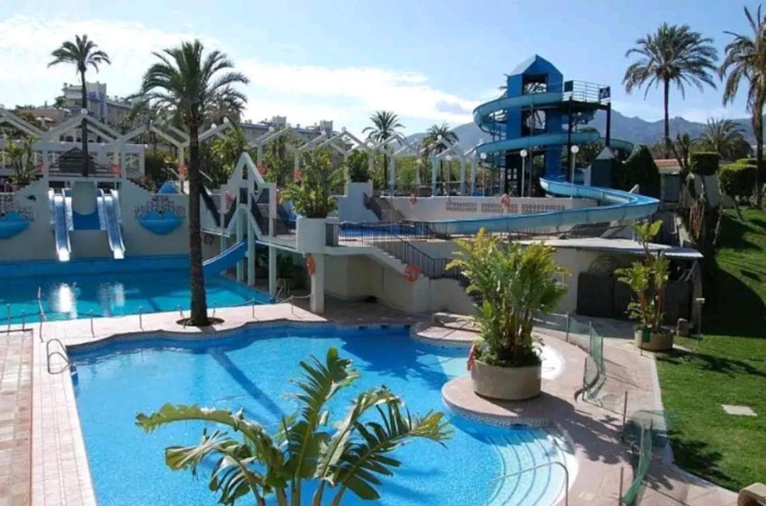 El Estudio De La Playa Benalbeach Holidays Paradise 베날마데나코스타 외부 사진