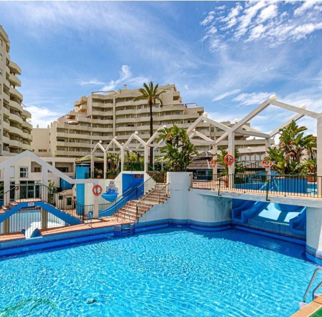 El Estudio De La Playa Benalbeach Holidays Paradise 베날마데나코스타 외부 사진